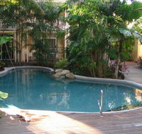 Palm Cove Tropic Apartments - Lightning Ridge Tourism