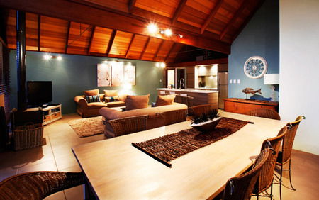Whalers Cove Villas - Lightning Ridge Tourism 2