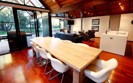 Whalers Cove Villas - Lightning Ridge Tourism 3