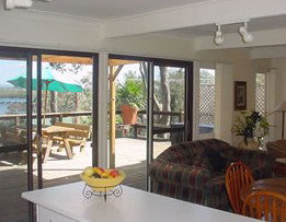 Lakeview Cottage - Lightning Ridge Tourism 0