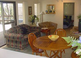Lakeview Cottage - Lightning Ridge Tourism 5