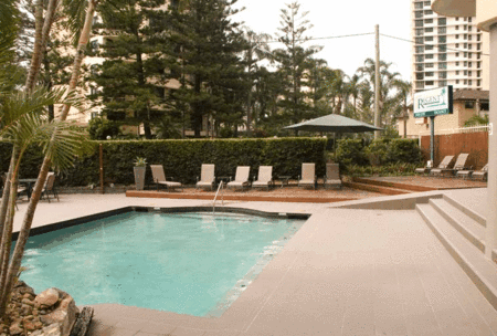 The Regent Holiday Apartments - Lightning Ridge Tourism