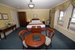 Quality Hotel Bentinck - Lightning Ridge Tourism 1