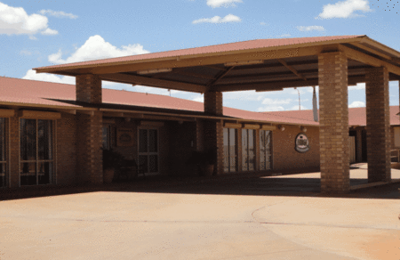 The Lodge Motel - Lightning Ridge Tourism