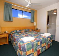 Caribbean Resort - Lightning Ridge Tourism
