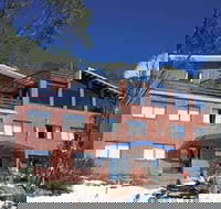 Viking Alpine Lodge - Lightning Ridge Tourism