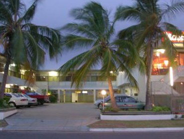 Tropical Gateway Motor Inn - Lightning Ridge Tourism 1