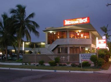 Tropical Gateway Motor Inn - Lightning Ridge Tourism 3