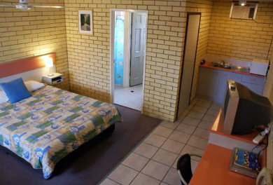 Beachside Motor Inn - Lightning Ridge Tourism 2