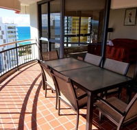 Victoria Square Luxury Apartments - Lightning Ridge Tourism