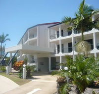 L'Amor Holiday Apartments - Lightning Ridge Tourism