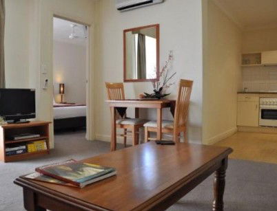 Quest Dandenong - Lightning Ridge Tourism 3