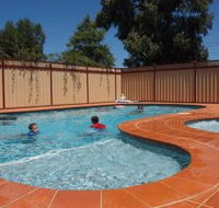 Peppinella Motel - Lightning Ridge Tourism