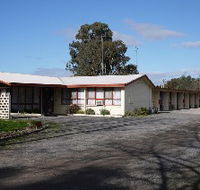 The Castle Creek Motel - Lightning Ridge Tourism