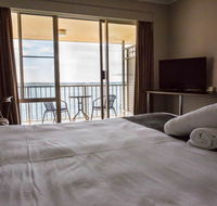 Beachcomber Hotel - Lightning Ridge Tourism