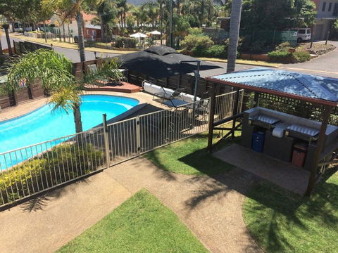 Beachfront Units Merimbula - Lightning Ridge Tourism 2
