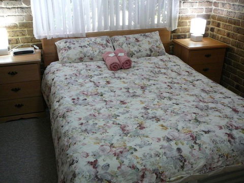 Beachfront Units Merimbula - Lightning Ridge Tourism 5