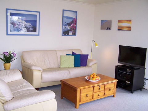 Beachfront Units Merimbula - Lightning Ridge Tourism 6