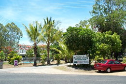 Mareeba Country Caravan Park - Lightning Ridge Tourism 0