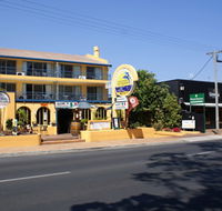 Delfinos Bay Resort - Lightning Ridge Tourism