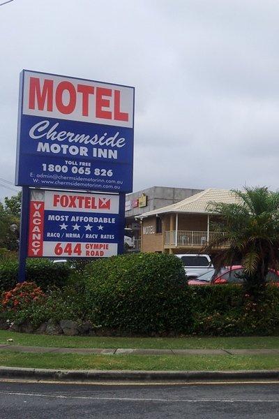 Chermside Motor Inn - Lightning Ridge Tourism 1