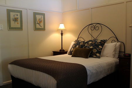 Woodend VIC Lightning Ridge Tourism