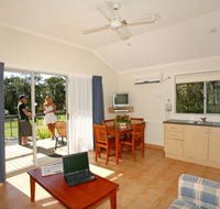 Samurai Beach Resort - Lightning Ridge Tourism