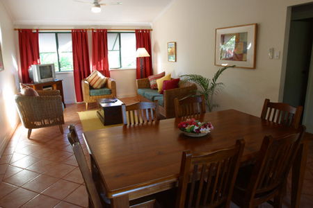Cocos Beach Bungalows - Lightning Ridge Tourism 1