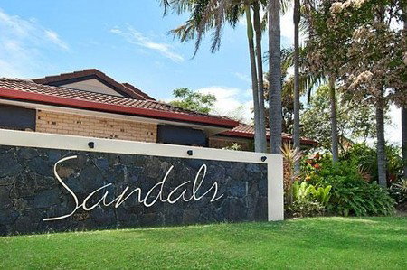 Sandals - Lightning Ridge Tourism 0