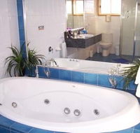 Bateau Bay Beachfront Luxury Accomodation - Lightning Ridge Tourism