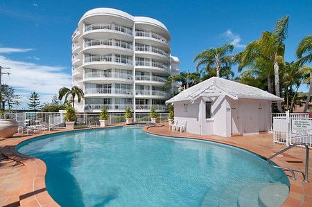 Atrium Resort - Lightning Ridge Tourism 1