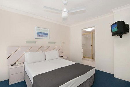 Atrium Resort - Lightning Ridge Tourism 3