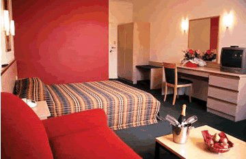 Quality CKS Sydney Airport Hotel - Lightning Ridge Tourism 5