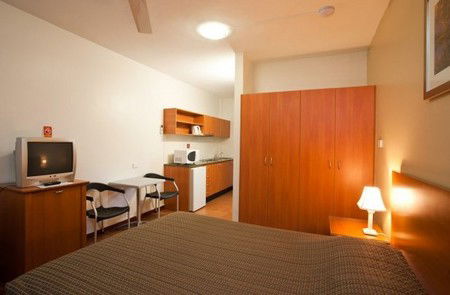 Vitina Studio Motel - Lightning Ridge Tourism 2