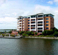 The Jetty Apartments - Lightning Ridge Tourism