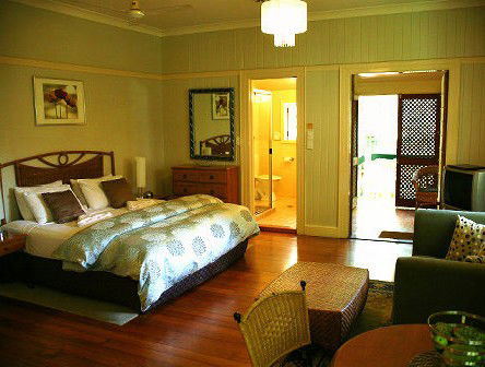 New Farm QLD Lightning Ridge Tourism