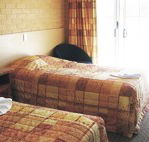 Tenterfield Bowling Club Motor Inn - Lightning Ridge Tourism