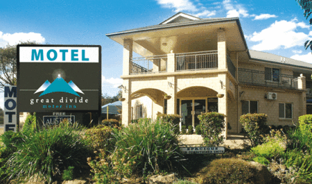 Great Divide Motor Inn - Lightning Ridge Tourism