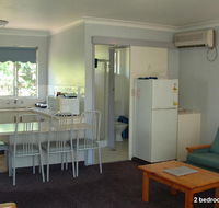 Bermuda Breezes Resort - Lightning Ridge Tourism