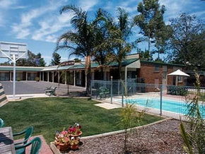 Comfort Inn Campbell - Lightning Ridge Tourism 5