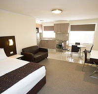 Country Comfort Premier Motel - Lightning Ridge Tourism