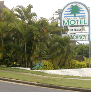 Holland Park Motel - Lightning Ridge Tourism