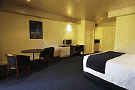 Fairway Resort - Lightning Ridge Tourism