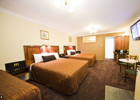 Comfort Inn And Suites Georgian Albury - Lightning Ridge Tourism 4