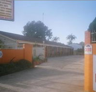 Buccaneer Motel - Lightning Ridge Tourism