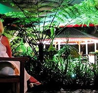 Eden House Retreat - Lightning Ridge Tourism