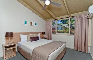 Shelly Beach Resort - Lightning Ridge Tourism 0
