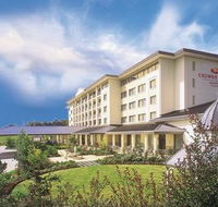 Crowne Plaza Norwest - Lightning Ridge Tourism