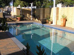 Blue Violet Motor Inn - Lightning Ridge Tourism 1