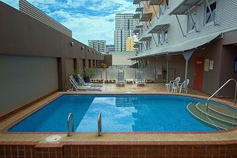 Darwin Central Hotel - Lightning Ridge Tourism 3